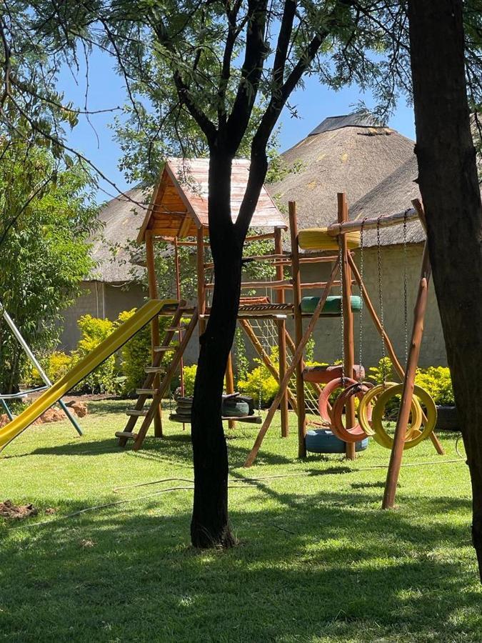 Tshiberry Bed & Breakfast Phokeng Eksteriør billede