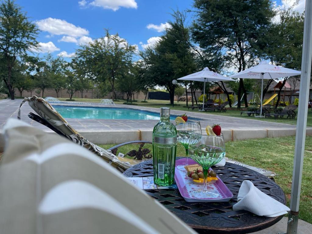 Tshiberry Bed & Breakfast Phokeng Eksteriør billede